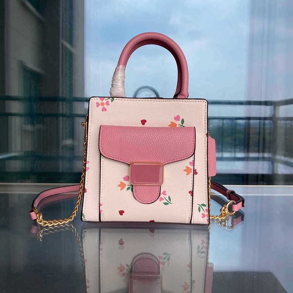 pink print tote bag luxurys totes leather designer bag womens designer-handbag ladies c letter purse fashion small crossbody bags wallet 230
pink print tote bag luxurys totes leather designer bag womens designer-handbag ladies c letter purse fashion small crossbody bags wallet 230