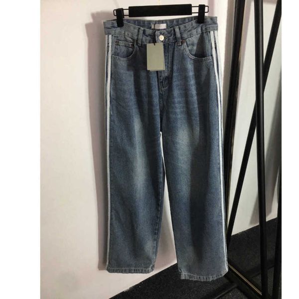 23ss designer women jeans jeans pant side striped webbing edge high waist slim wide leg denim pants straight denim pants slacks womens cloth, Blue
23ss designer women jeans jeans pant side striped webbing edge high waist slim wide leg denim pants straight denim pants slacks womens cloth, Blue