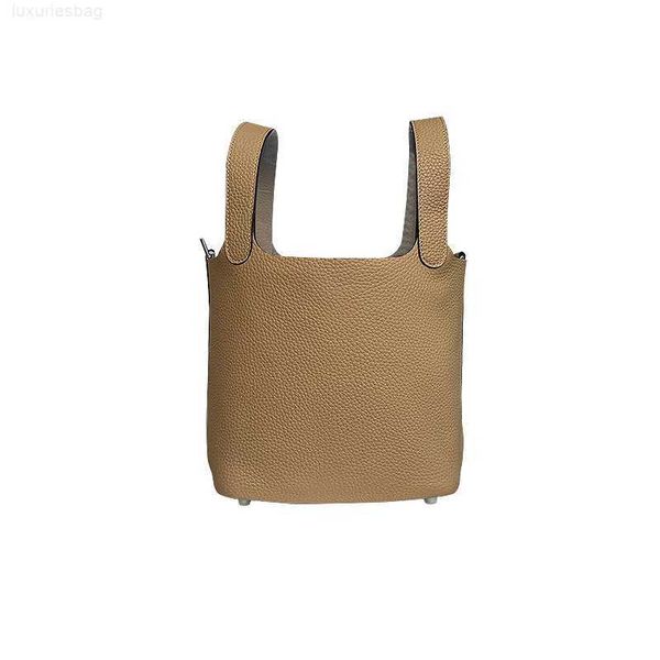 designer luxury bag vegetable basket leather portable bucket large capacity textured hand women's fashion bagingawejf picotin
designer luxury bag vegetable basket leather portable bucket large capacity textured hand women's fashion bagingawejf picotin