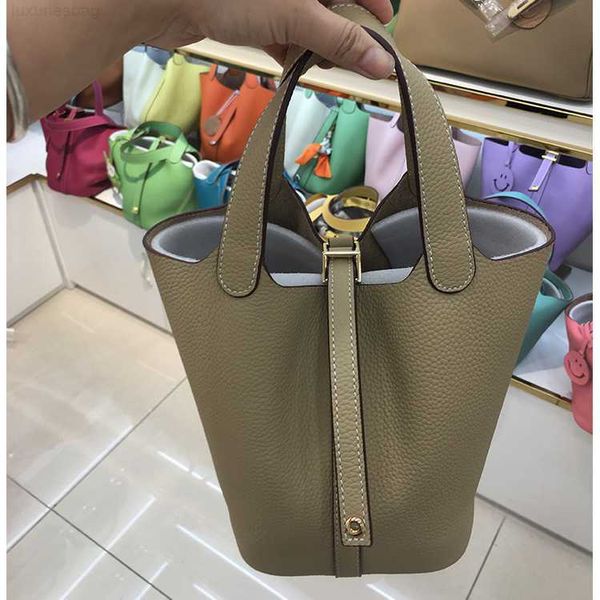 designer luxury h vegetable basket togo layer cowhide litchi pattern female handheld oblique cross bucket wedding bagv0ig picotin
designer luxury h vegetable basket togo layer cowhide litchi pattern female handheld oblique cross bucket wedding bagv0ig picotin