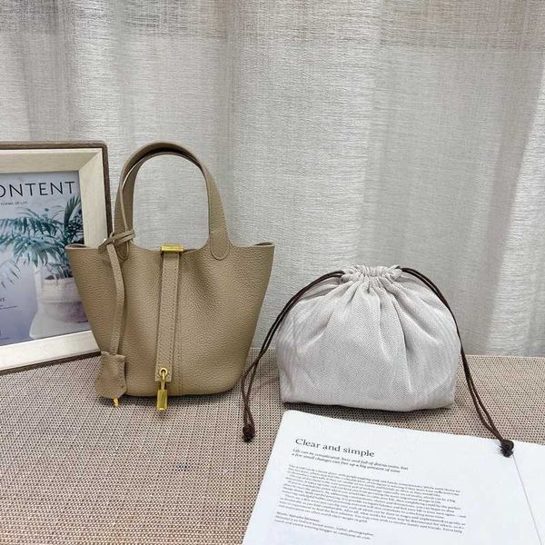 designer luxury bag h layer cow cm vegetable basket women's mini leather bucket cute handbag gold buckle3g84ucwd picotin
designer luxury bag h layer cow cm vegetable basket women's mini leather bucket cute handbag gold buckle3g84ucwd picotin