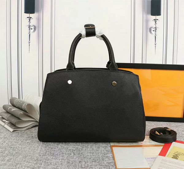 grand petit palais designer women shopping bag oversized letter flower embossed genuine cowhide-leather purse handbag shoulderbag tote cross, Black;red
grand petit palais designer women shopping bag oversized letter flower embossed genuine cowhide-leather purse handbag shoulderbag tote cross, Black;red