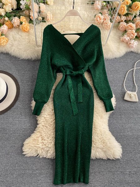 casual dresses knitted vestidos female autumn and winter fashion bat sleeve temperament vneck waist thin midi dress with hips kk1121 230404, Black;gray
casual dresses knitted vestidos female autumn and winter fashion bat sleeve temperament vneck waist thin midi dress with hips kk1121 230404, Black;gray