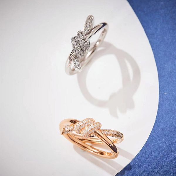 fine jewelry designer knot ring opening style rose gold women's ring light luxury bow simple temperament accessories, Slivery;golden
fine jewelry designer knot ring opening style rose gold women's ring light luxury bow simple temperament accessories, Slivery;golden