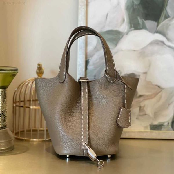 designer luxury bag cm vegetable basket togo litchi grain calfskin color bucket shoulder bag2509m0ld picotin
designer luxury bag cm vegetable basket togo litchi grain calfskin color bucket shoulder bag2509m0ld picotin