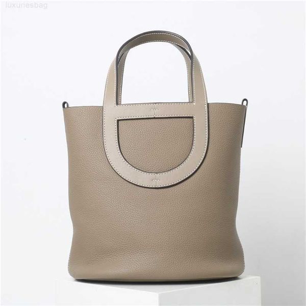 designer luxury head layer cowhide vegetable basket fashion soft leather pig nose bucket bag single shoulder handbag female picotin
designer luxury head layer cowhide vegetable basket fashion soft leather pig nose bucket bag single shoulder handbag female picotin