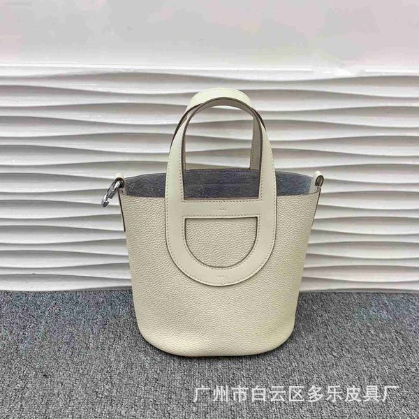 h bag designer luxury bucket layer togo cowhide pig nose vegetable basket women's genuine leather premium feel handbag crossbody baggo8
h bag designer luxury bucket layer togo cowhide pig nose vegetable basket women's genuine leather premium feel handbag crossbody baggo8