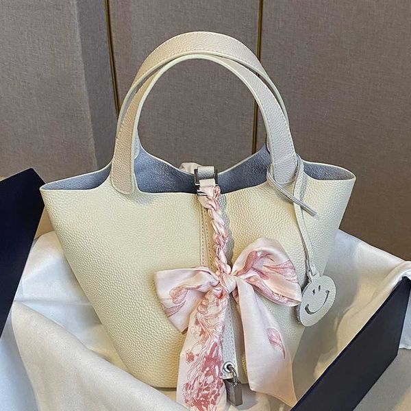h bag designer luxury genuine leather vegetable basket women's versatile water bucket bag handle small and end high capacity elephant g
h bag designer luxury genuine leather vegetable basket women's versatile water bucket bag handle small and end high capacity elephant g