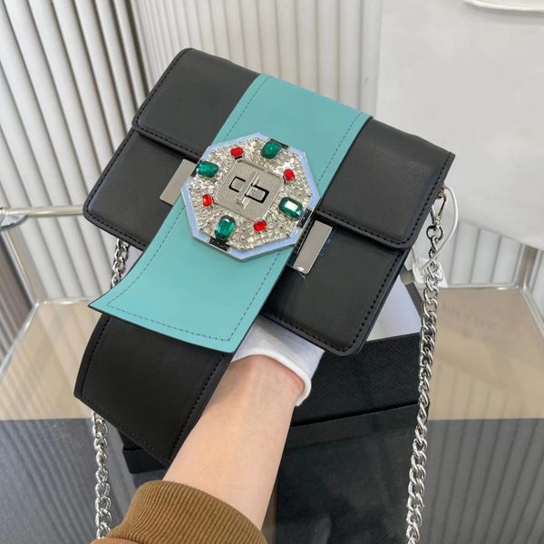 23ss designer bag fashion personality commuting atmosphere small square bag fashion bag crossbody bag
23ss designer bag fashion personality commuting atmosphere small square bag fashion bag crossbody bag
