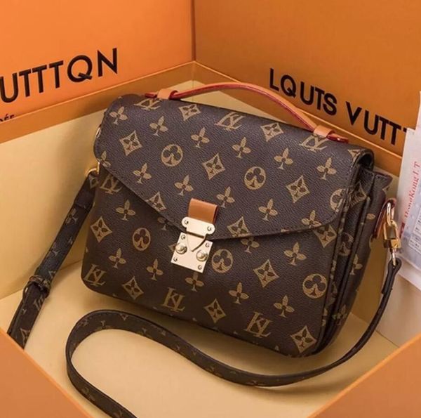 designer luxurys shoulder tote bag women handbag messenger bags oxidizing leather shoulder bags crossbody louise purse vutton crossbody viut
designer luxurys shoulder tote bag women handbag messenger bags oxidizing leather shoulder bags crossbody louise purse vutton crossbody viut