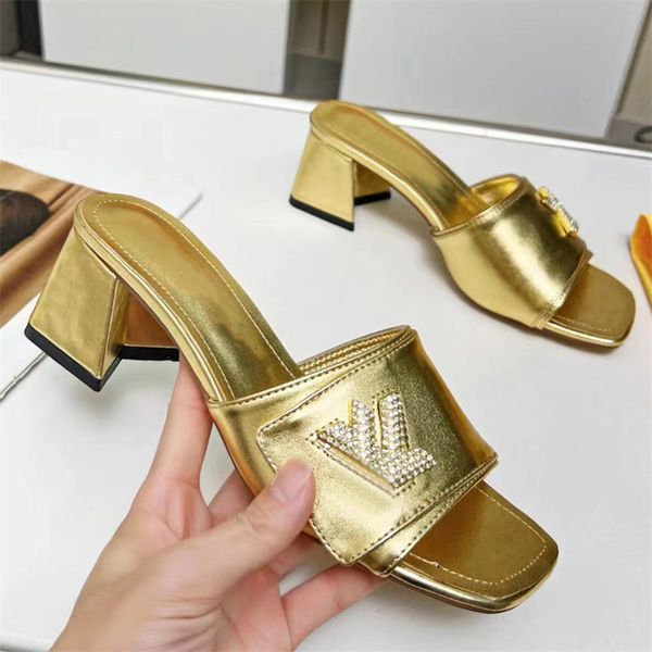 mid heel sandals slide female designer luxury shake high heels rubber patent leather flat bottom slippers 35-42, Black
mid heel sandals slide female designer luxury shake high heels rubber patent leather flat bottom slippers 35-42, Black