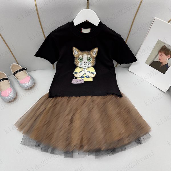 2023 high end girls dresses sets white t shirts with brown tutu skirts two pieces sets designer embroidery t shirts mesh pleated skirts eleg
2023 high end girls dresses sets white t shirts with brown tutu skirts two pieces sets designer embroidery t shirts mesh pleated skirts eleg