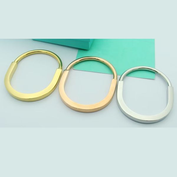 2023 new bracelets for women luxury designer v gold fashion jewelry for women party holiday gift ing, Black
2023 new bracelets for women luxury designer v gold fashion jewelry for women party holiday gift ing, Black