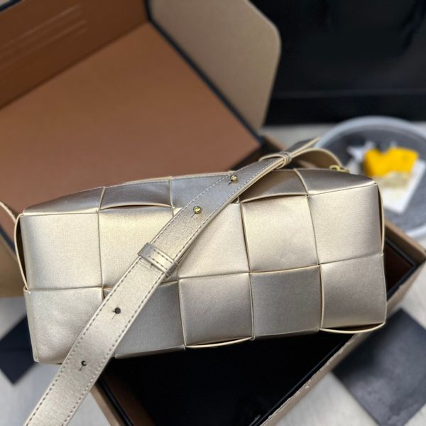 barrel-shaped bag patchwork leather bags 2023 r fashion shoulder handbags women phone chains bag wallet cross body totes metallic wallets
barrel-shaped bag patchwork leather bags 2023 r fashion shoulder handbags women phone chains bag wallet cross body totes metallic wallets