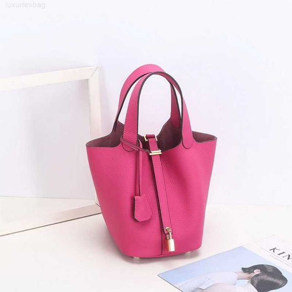 designer luxury bag h first layer litchi grain leather bucket brand fashionable gold buckle kraft vegetable basket women's bagjqx6takp
designer luxury bag h first layer litchi grain leather bucket brand fashionable gold buckle kraft vegetable basket women's bagjqx6takp