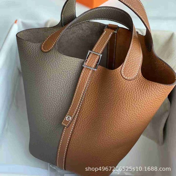 designer luxury bag fully handstitched tc cow wax thread vegetable basket women's leather carrying bucket layer lychee pattern handbagb
designer luxury bag fully handstitched tc cow wax thread vegetable basket women's leather carrying bucket layer lychee pattern handbagb