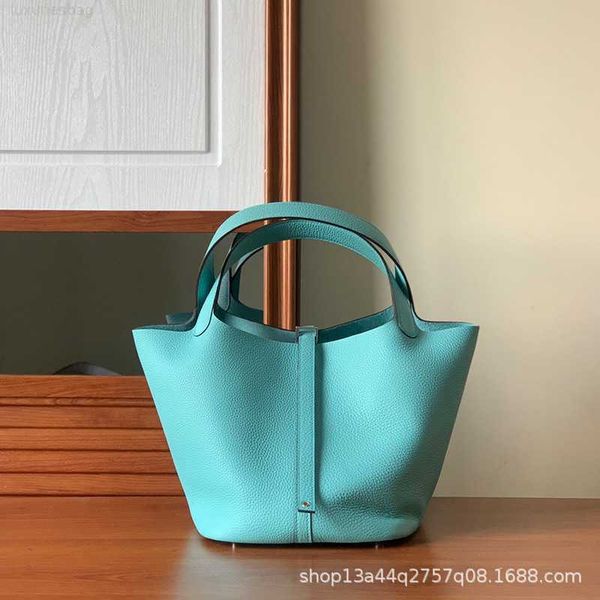 designer luxury vegetable basket women's leather bucket small high class hand wedding baghcxuamoo picotin
designer luxury vegetable basket women's leather bucket small high class hand wedding baghcxuamoo picotin