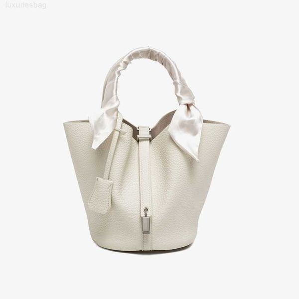 designer luxury vegetable basket handbag women's fashion high sense straddle bucket versatile small children's and mother's b
designer luxury vegetable basket handbag women's fashion high sense straddle bucket versatile small children's and mother's b