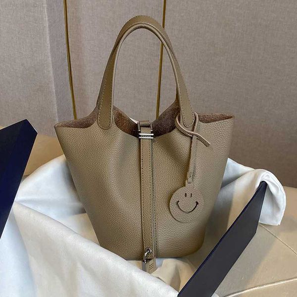 designer luxury genuine leather vegetable basket women's versatile water bucket bag handle small and end high capacity elephant grey ti
designer luxury genuine leather vegetable basket women's versatile water bucket bag handle small and end high capacity elephant grey ti