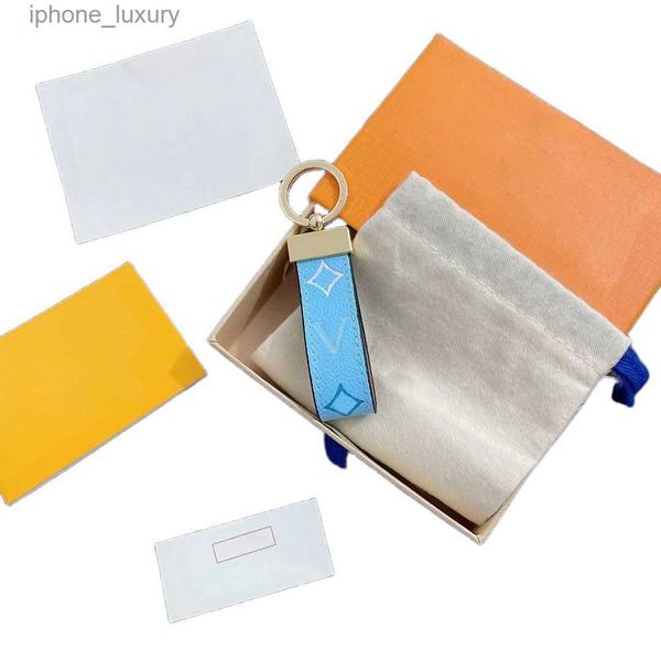 keychains designer keychain fashion key chain car keychain handmade leather keychains men women bag pendant accessories 20 color with box an, Slivery;golden
keychains designer keychain fashion key chain car keychain handmade leather keychains men women bag pendant accessories 20 color with box an, Slivery;golden