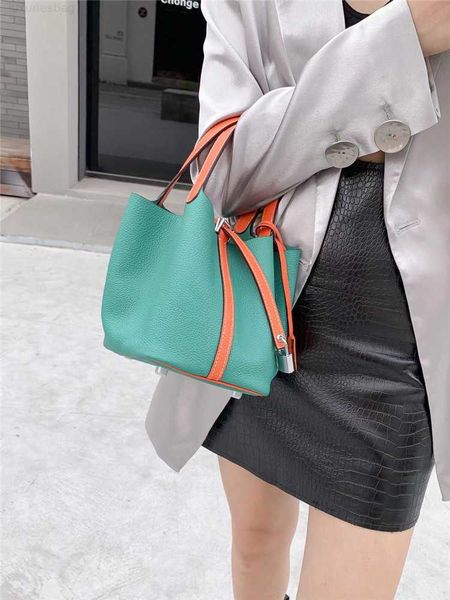 designer luxury vegetable basket layer cow leather bucket steamed bun mother celebrity style early contrast color matching portable bag tide
designer luxury vegetable basket layer cow leather bucket steamed bun mother celebrity style early contrast color matching portable bag tide