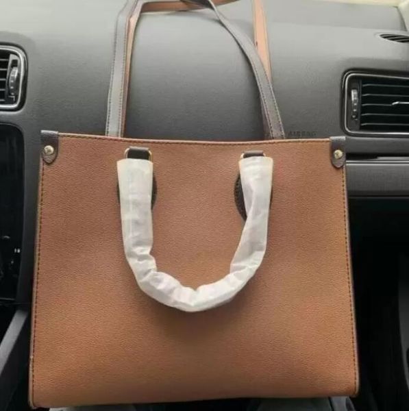 shoulder bags designer women bag handbags monograms onthego gm mm embossed flower louiseitys handbag viutonitys purse the tote crossbody fem
shoulder bags designer women bag handbags monograms onthego gm mm embossed flower louiseitys handbag viutonitys purse the tote crossbody fem