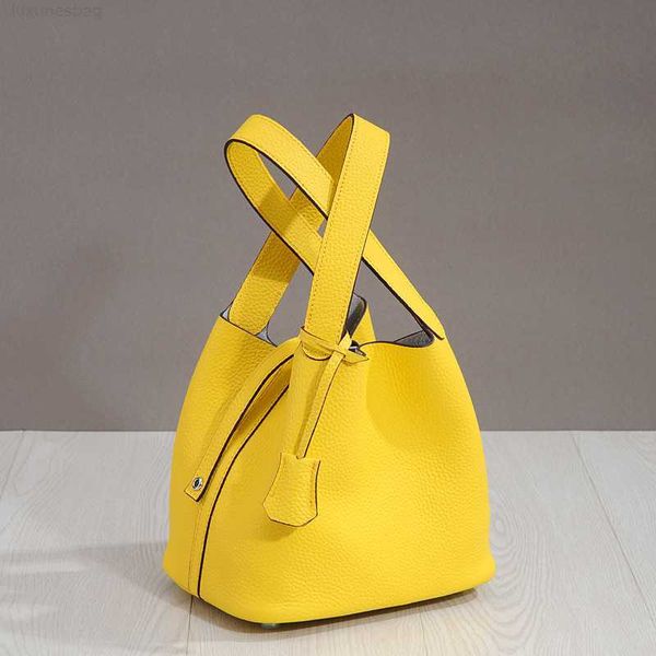 designer luxury vegetable basket litchi pattern head layer cowhide leather bucket cabbage blue handheld small bag women's fashiont53oro
designer luxury vegetable basket litchi pattern head layer cowhide leather bucket cabbage blue handheld small bag women's fashiont53oro