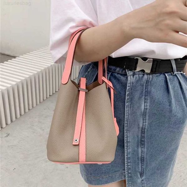 designer luxury women's bag litchi pattern layer kraft vegetable basket color matching largecapacity portable bucket silver buckle9qbf3
designer luxury women's bag litchi pattern layer kraft vegetable basket color matching largecapacity portable bucket silver buckle9qbf3