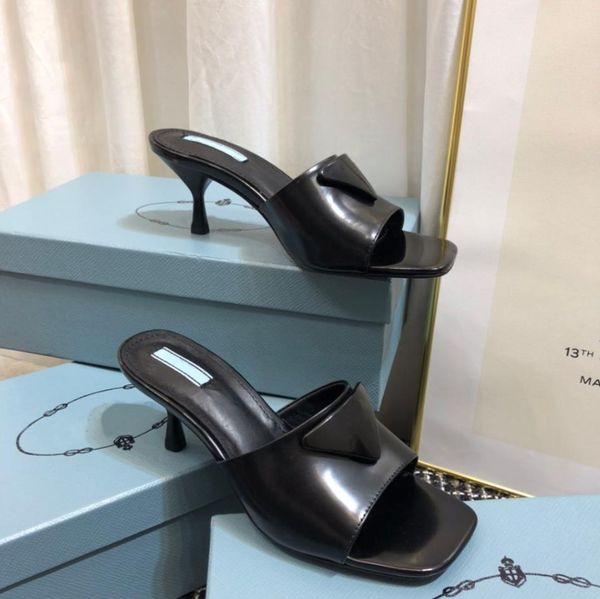 2023 women slippers designers genuine leather sandals yellow green red flat bottom heel bath shoes anti-wear comfortable lazy sandals size 3, Black
2023 women slippers designers genuine leather sandals yellow green red flat bottom heel bath shoes anti-wear comfortable lazy sandals size 3, Black