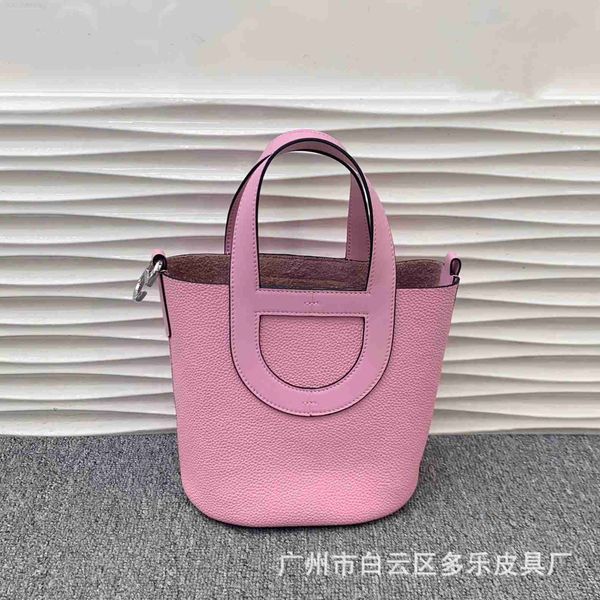 h bag designer luxury bucket layer togo cowhide pig nose vegetable basket women's genuine leather premium feel handbag crossbody bagjhv
h bag designer luxury bucket layer togo cowhide pig nose vegetable basket women's genuine leather premium feel handbag crossbody bagjhv