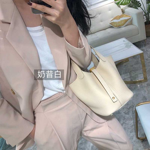designer luxury vegetable head layer cowhide bucket fashion hand mother's basket women's bag leatherfkpsxzbv picotin
designer luxury vegetable head layer cowhide bucket fashion hand mother's basket women's bag leatherfkpsxzbv picotin