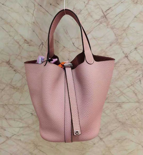 designer luxury bag h first layer lychee grain cow leather bucket silver buckle fashion portable vegetable basket women's bagwee1mtsf p
designer luxury bag h first layer lychee grain cow leather bucket silver buckle fashion portable vegetable basket women's bagwee1mtsf p