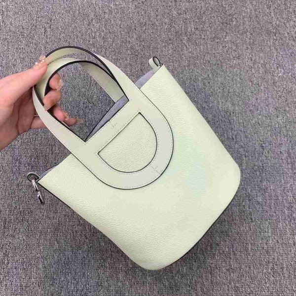 designer luxury women's cowhide pig nose vegetable basket fashion commuter handbag large capacity bucket bag picotin
designer luxury women's cowhide pig nose vegetable basket fashion commuter handbag large capacity bucket bag picotin