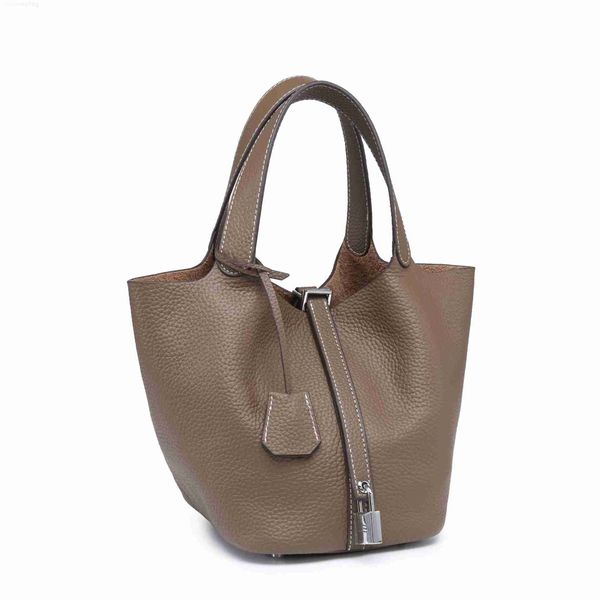 designer luxury bag vegetable bucket the first layer of cow togo basket and winter highcapacity women's tote leather handbagvznxwun0 pi
designer luxury bag vegetable bucket the first layer of cow togo basket and winter highcapacity women's tote leather handbagvznxwun0 pi