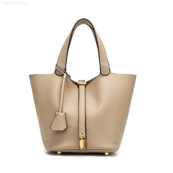 designer luxury bag leather vegetable basket first layer cowhide portable bucket tiktok live broadcast women's bagb5hv3msz picotin
designer luxury bag leather vegetable basket first layer cowhide portable bucket tiktok live broadcast women's bagb5hv3msz picotin
