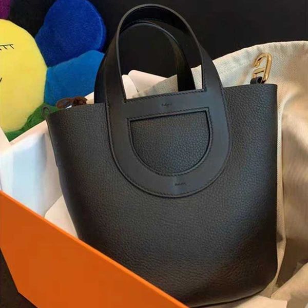 designer luxury vegetable basket bucket fashion handheld casual leather women's litchi pattern head layer cowhide pig nose bag8ktgxaif
designer luxury vegetable basket bucket fashion handheld casual leather women's litchi pattern head layer cowhide pig nose bag8ktgxaif