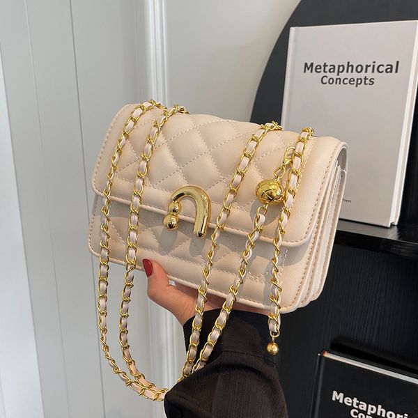embroidered thread small bag for women's new network red chain crossbody bag style shoulder small bag
embroidered thread small bag for women's new network red chain crossbody bag style shoulder small bag