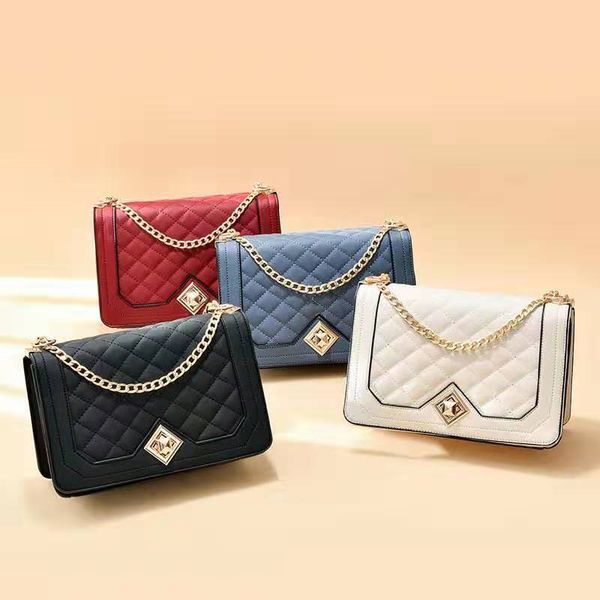 bag women's single-shoulder portable diagonal fashion personalized embroidered women's bag
bag women's single-shoulder portable diagonal fashion personalized embroidered women's bag