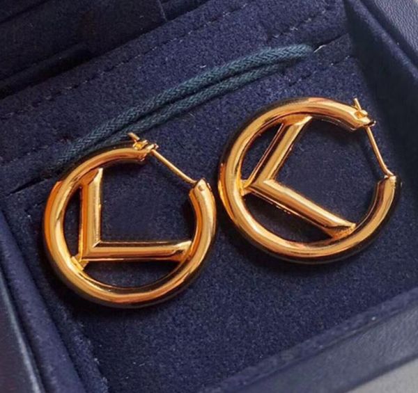 women designer earrings womens classic circle ear studs letter fashion lady exquisite jewelry brass gold ladies elegant earring he5772502, Golden
women designer earrings womens classic circle ear studs letter fashion lady exquisite jewelry brass gold ladies elegant earring he5772502, Golden