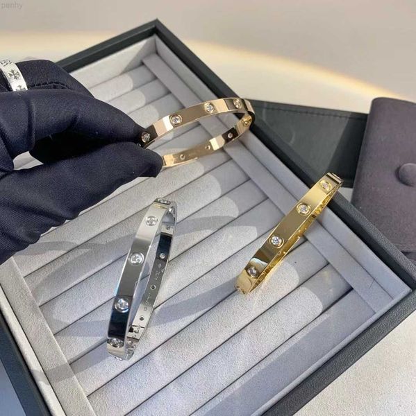 non-fading 316l stainless steel jewelry 18k bracelet brand love screwdriver for men and women, Black
non-fading 316l stainless steel jewelry 18k bracelet brand love screwdriver for men and women, Black