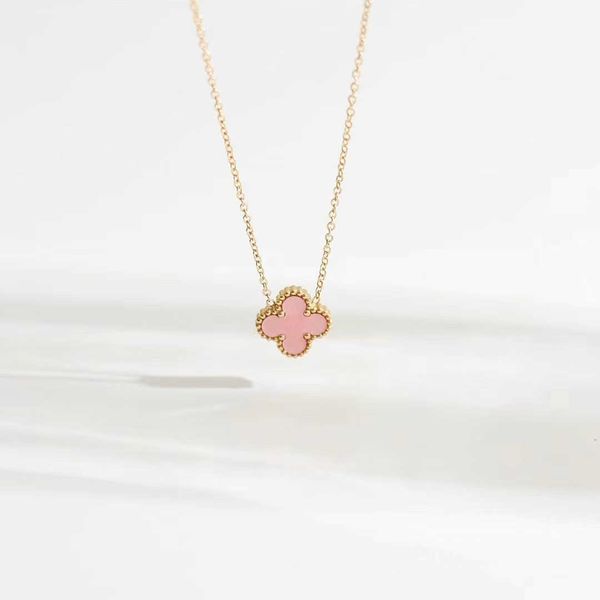 clover necklace new type small clover pendant steel necklace designed by female minority light luxury fashionable and high-grade feeling cla, Silver
clover necklace new type small clover pendant steel necklace designed by female minority light luxury fashionable and high-grade feeling cla, Silver