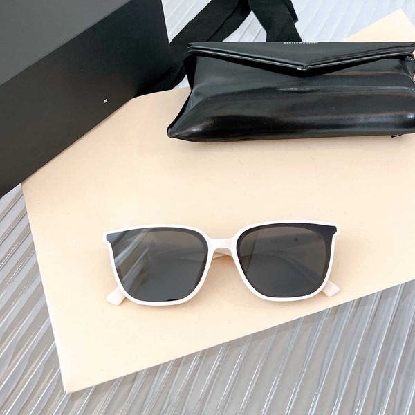designer traveling woman cool luxury golden new color versatile eyeglass sunglasses small circle design 63-18-149 original box, White;black
designer traveling woman cool luxury golden new color versatile eyeglass sunglasses small circle design 63-18-149 original box, White;black