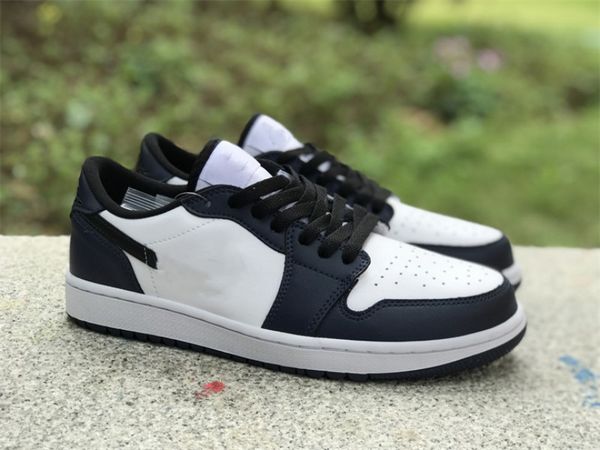 basketball shoes jumpman 1 low golf midnight blue og sp military blue with original box
basketball shoes jumpman 1 low golf midnight blue og sp military blue with original box