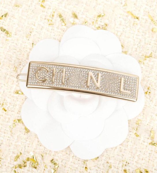 2022 charm hair clip with all diamond and words design for women engagement jewelry gift have box stamp ps75496141595, Golden
2022 charm hair clip with all diamond and words design for women engagement jewelry gift have box stamp ps75496141595, Golden