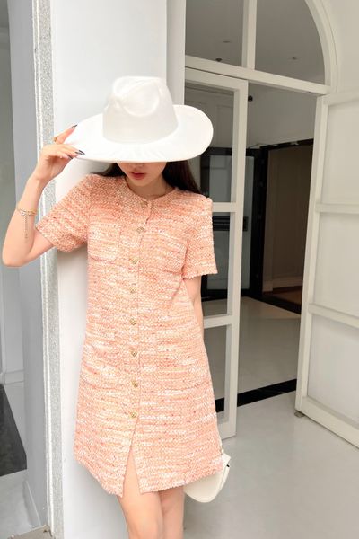chan home 2023 summer dresses for women new dresses dinner dress ladies party dresses designer ootd fashion summer skirt logo grade tweed sk, White;black
chan home 2023 summer dresses for women new dresses dinner dress ladies party dresses designer ootd fashion summer skirt logo grade tweed sk, White;black