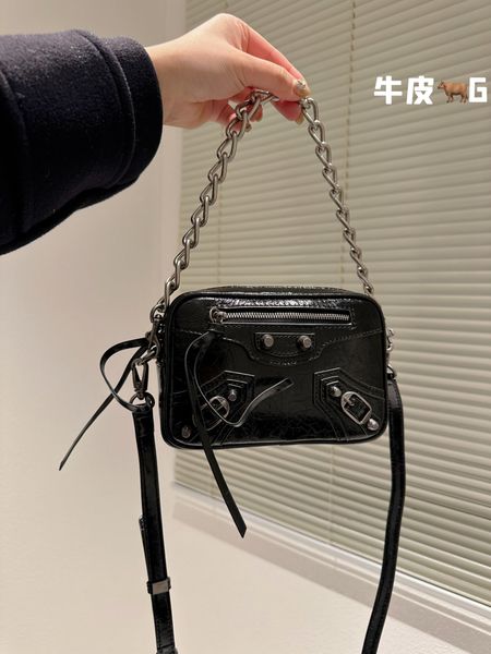 designer bags new tide leather handbag messenger bag fashion 2023 chain bag genuine cowhide leather classic handbag one shoulder inclined sh
designer bags new tide leather handbag messenger bag fashion 2023 chain bag genuine cowhide leather classic handbag one shoulder inclined sh