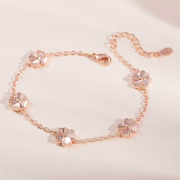four leaf clover five flower bracelet female korean version ins minority simple rose gold lovers hand jewelry, Black
four leaf clover five flower bracelet female korean version ins minority simple rose gold lovers hand jewelry, Black