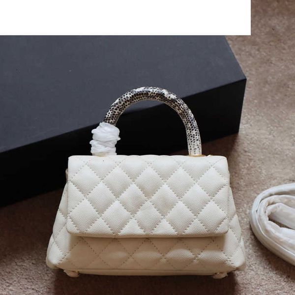 evening bags cc bag luxury brand shoulder bags 22p ladies classic mini flap bags caviar handle totes calfskin pochette gold metal hardware m
evening bags cc bag luxury brand shoulder bags 22p ladies classic mini flap bags caviar handle totes calfskin pochette gold metal hardware m