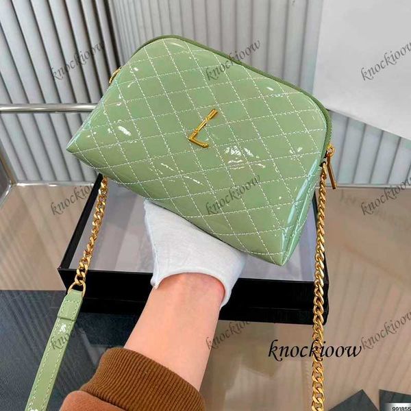 2023 leather bag brand bag chain decoration bag shoulder bag designer bag ss tote bag wallet crossbody bag shoulder bag famous brand bag zip
2023 leather bag brand bag chain decoration bag shoulder bag designer bag ss tote bag wallet crossbody bag shoulder bag famous brand bag zip