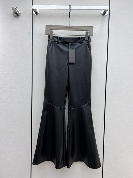23 spring/summer flare leather pants imported leather fabric with micro elastic properties fitted flare pant shape, Black;white
23 spring/summer flare leather pants imported leather fabric with micro elastic properties fitted flare pant shape, Black;white